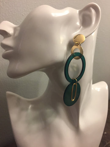 Stylish earrings