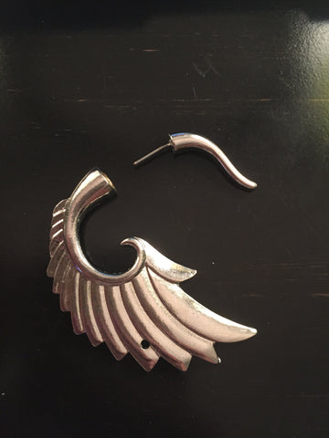 Unique Wing Earring (One piece)